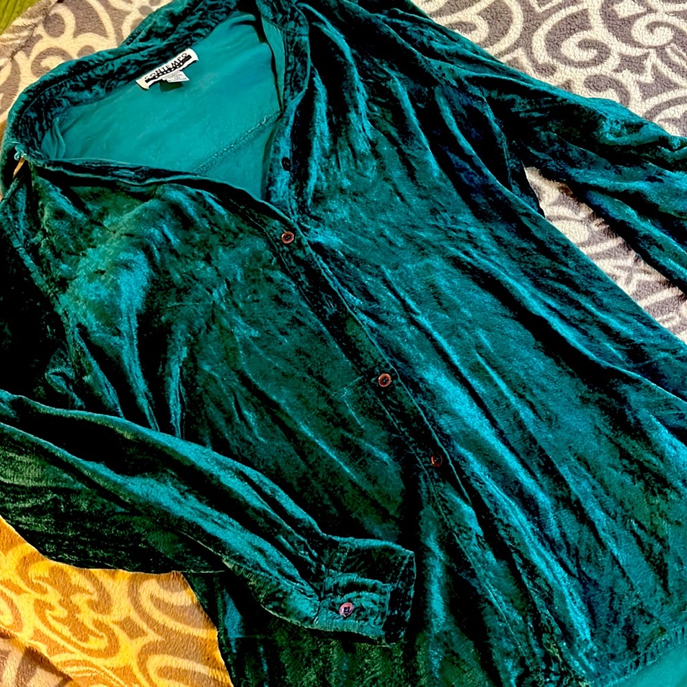Green velvet Contempo Casuals Button Up